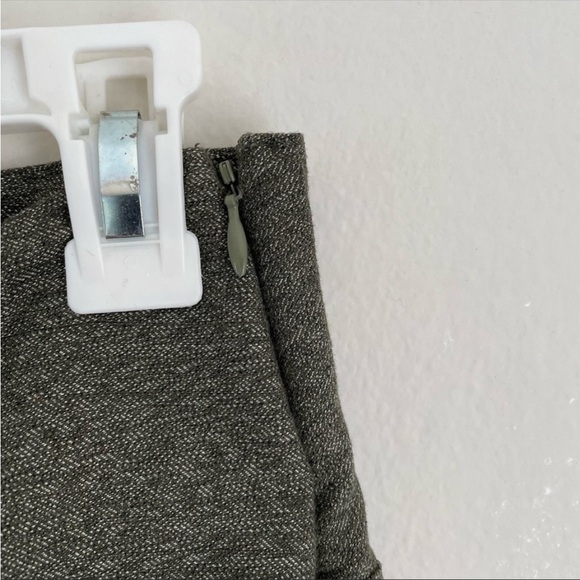 Carol Young Undesigned green roll front pocket capri pant shorts - Picture 4 of 8